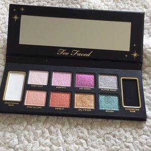 NWOT TOO FACED PALETTE
